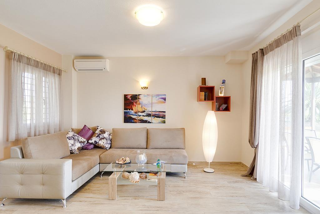 Villa Nefeli - Akti Salonikiou A Агиос Николаос Екстериор снимка